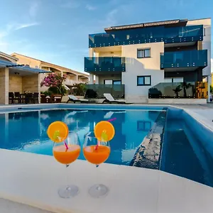 Mirakul Apartament